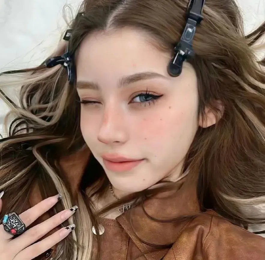 玉女痴男